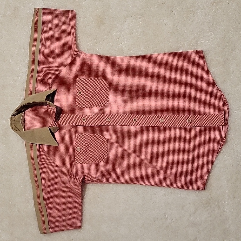Vintage Wrangler button down short sleeve shirt with pockets